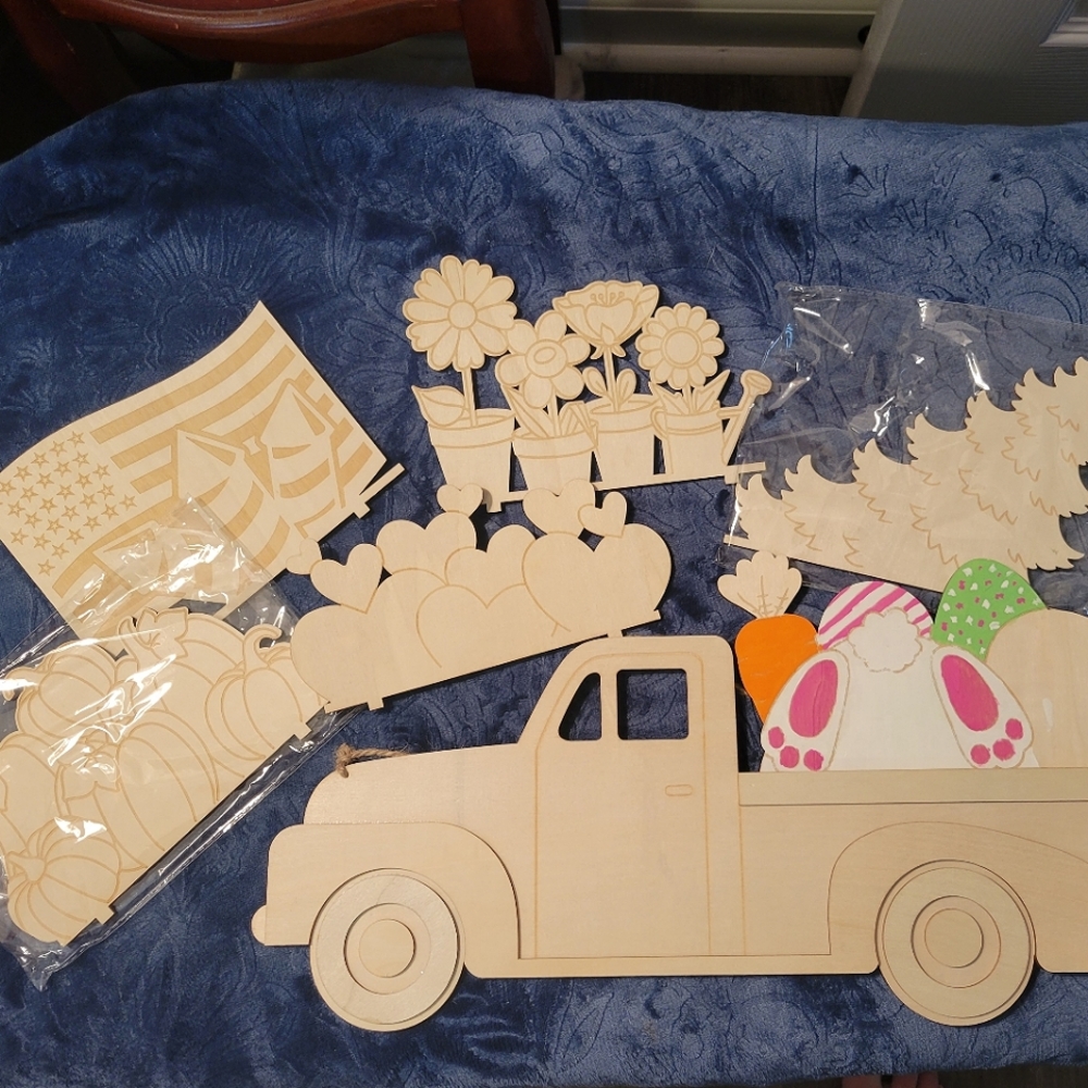 Wooden Seasonal Sign